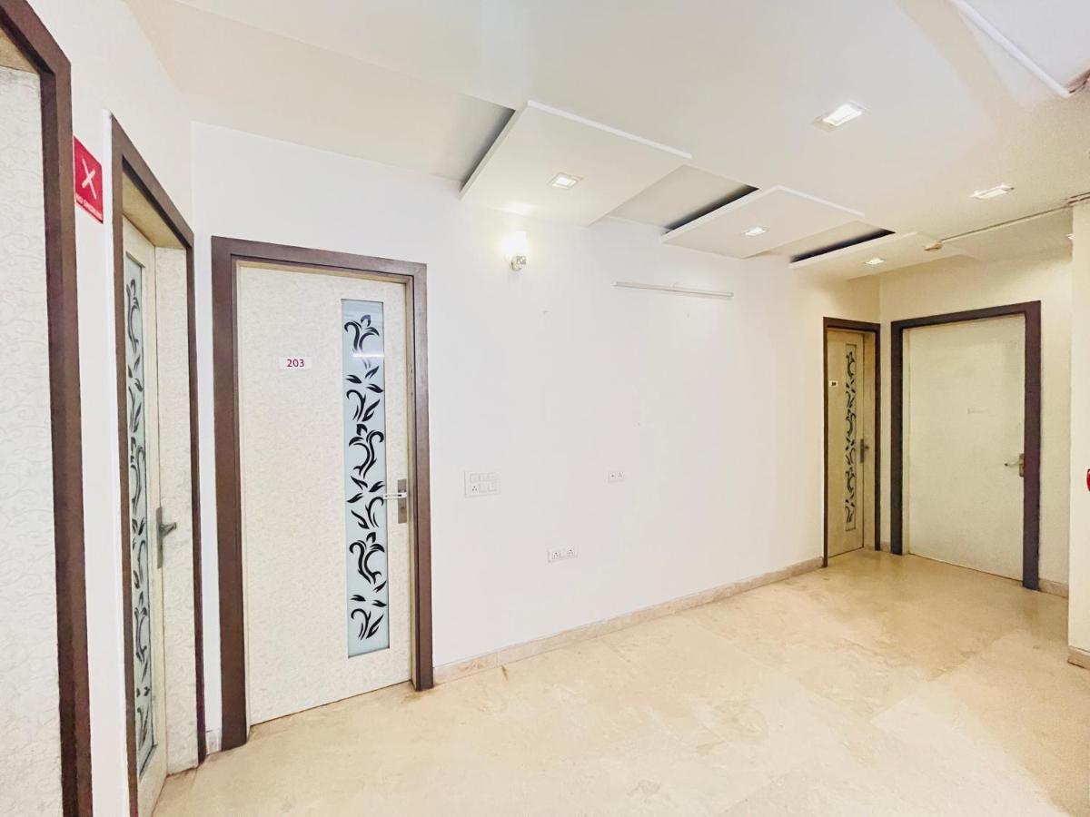 Hotel Park Pride Pitampura New Delhi, Couple Friendly Exterior photo