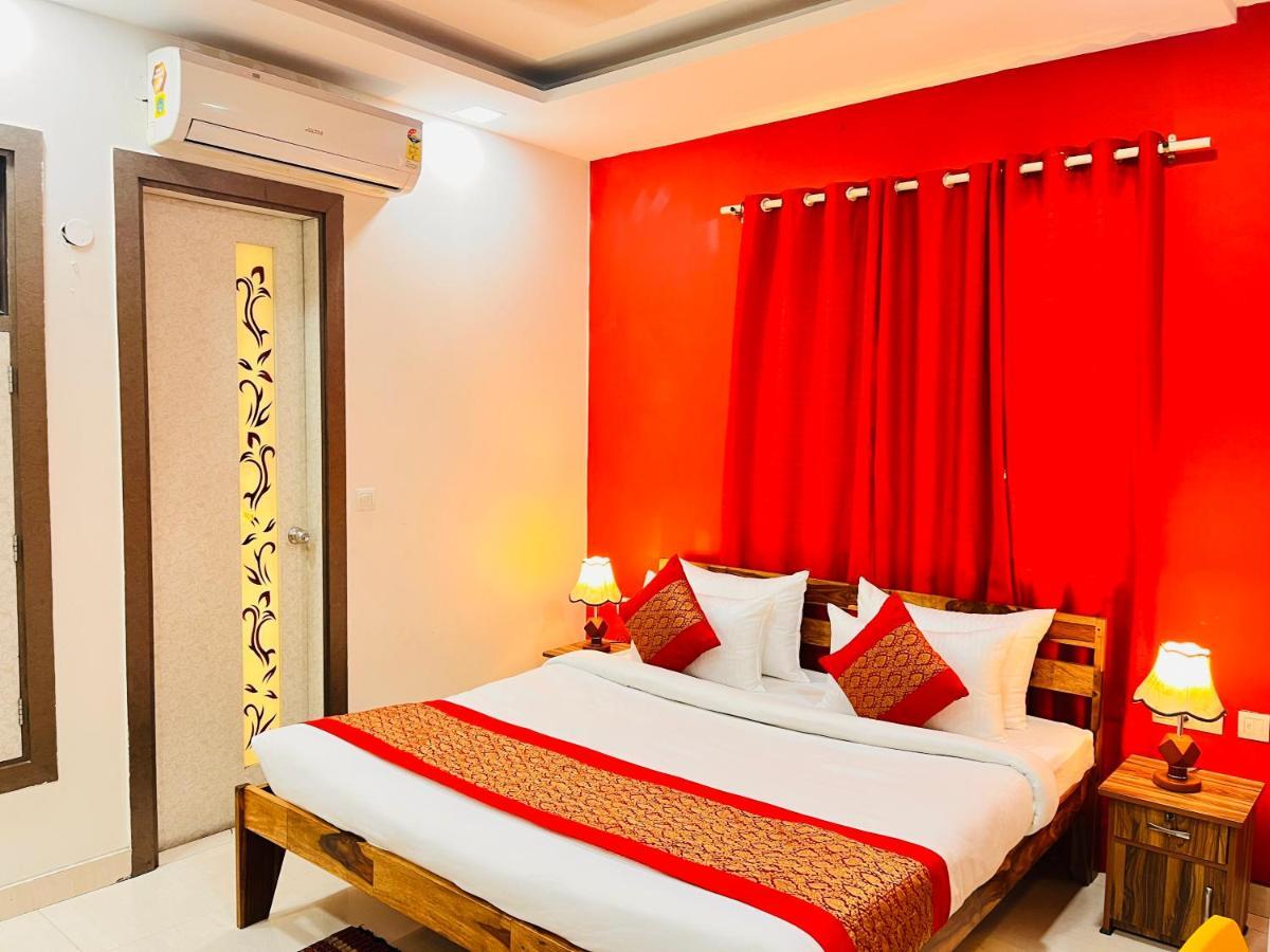 Hotel Park Pride Pitampura New Delhi, Couple Friendly Exterior photo