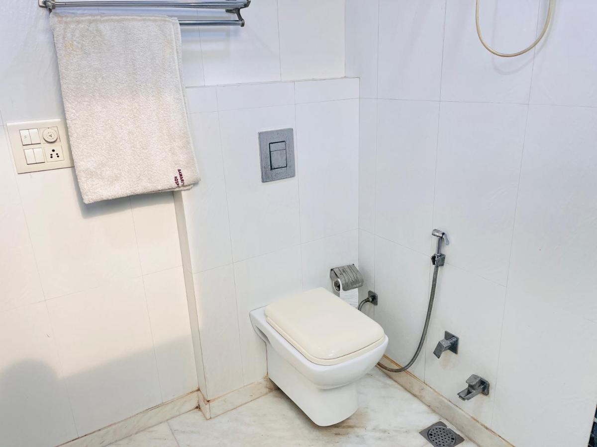 Hotel Park Pride Pitampura New Delhi, Couple Friendly Exterior photo