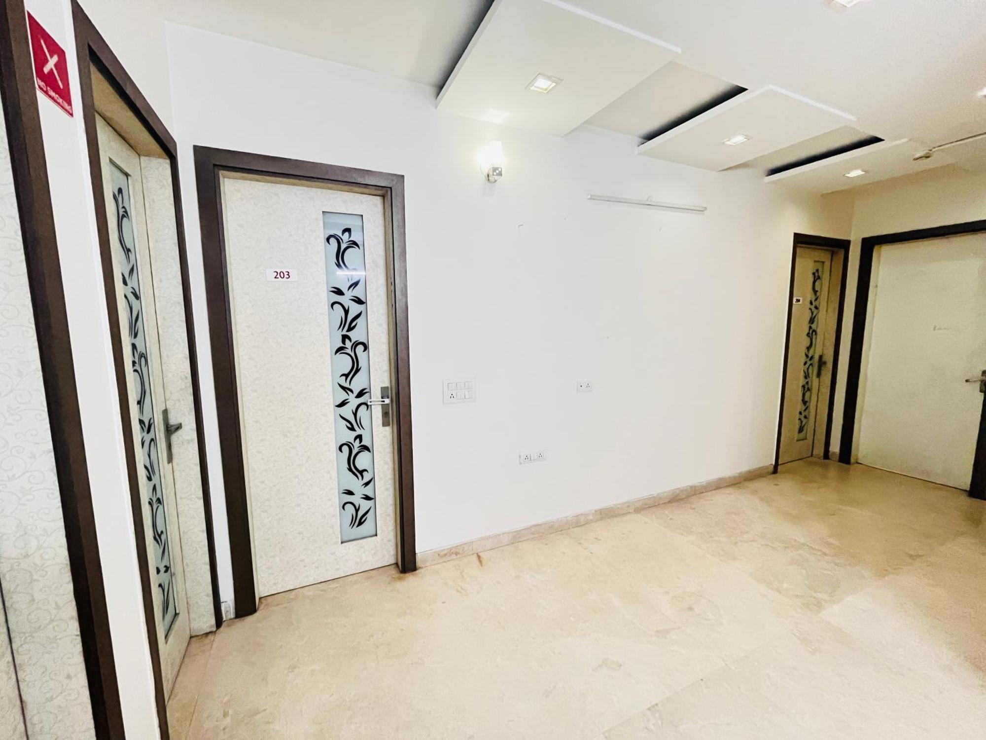 Hotel Park Pride Pitampura New Delhi, Couple Friendly Exterior photo
